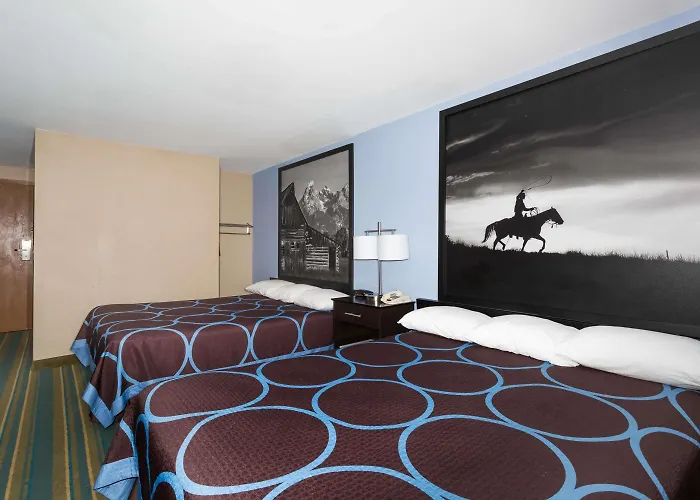 Super 8 By Wyndham 2* Douglas