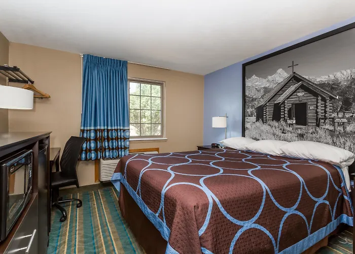 Super 8 By Wyndham 2* Douglas